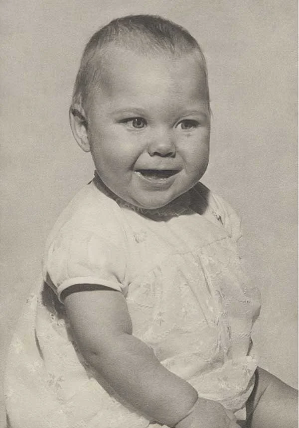 online photo restoration services, photo restoration online, photo restoration services near me